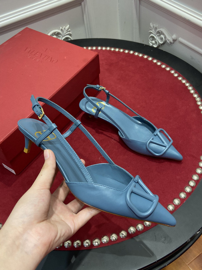 v*lentino heel