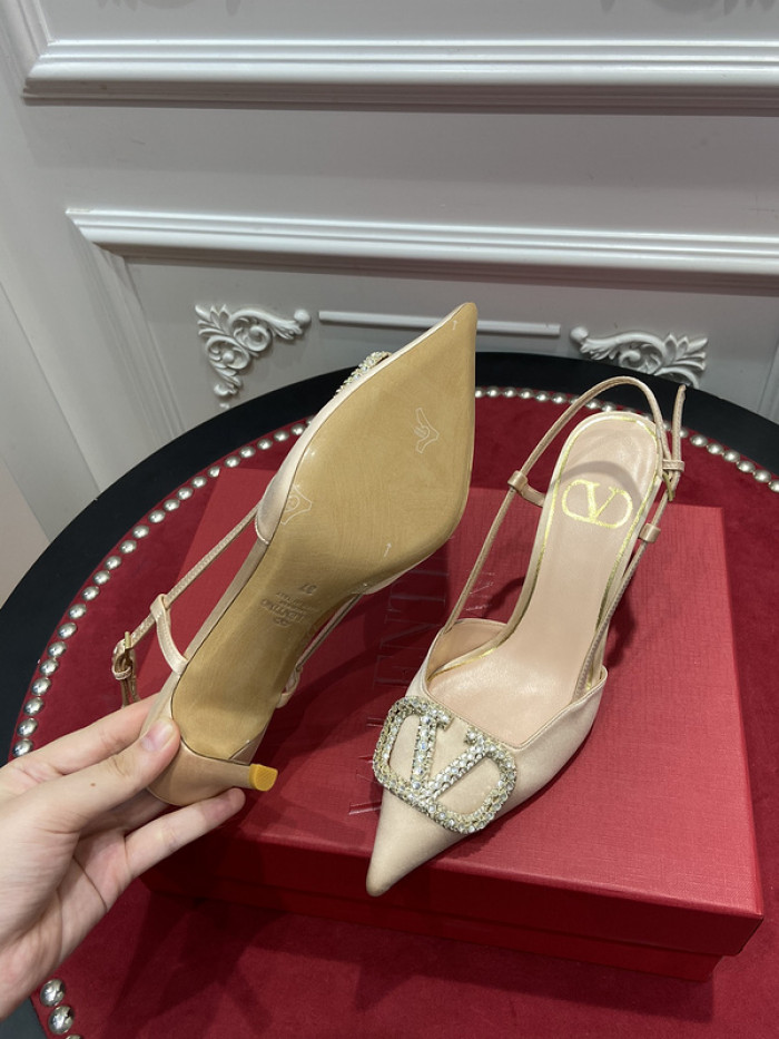 v*lentino heel