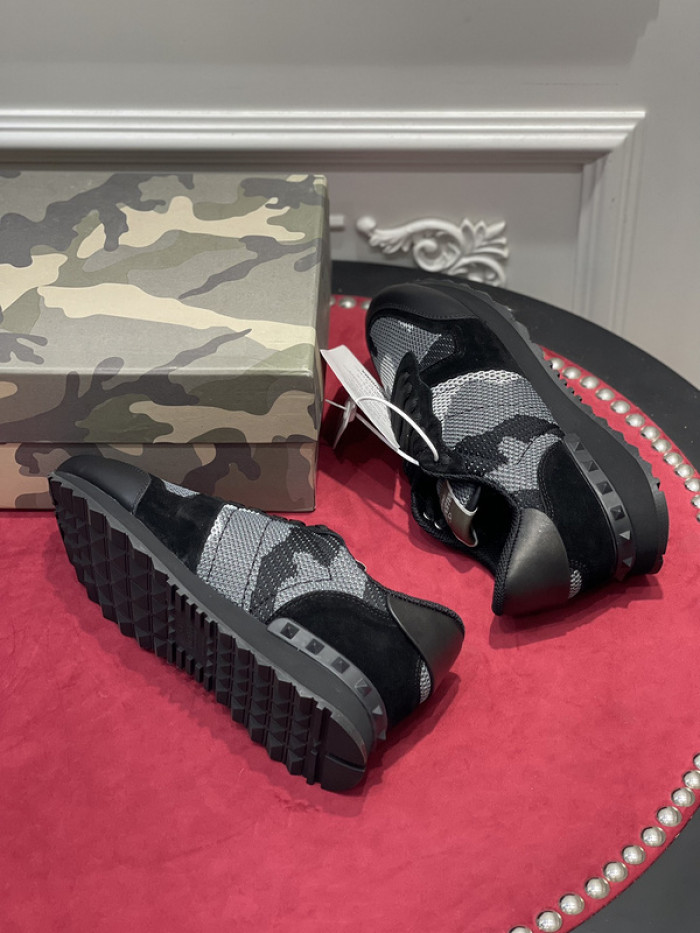 v*lentino sneaker