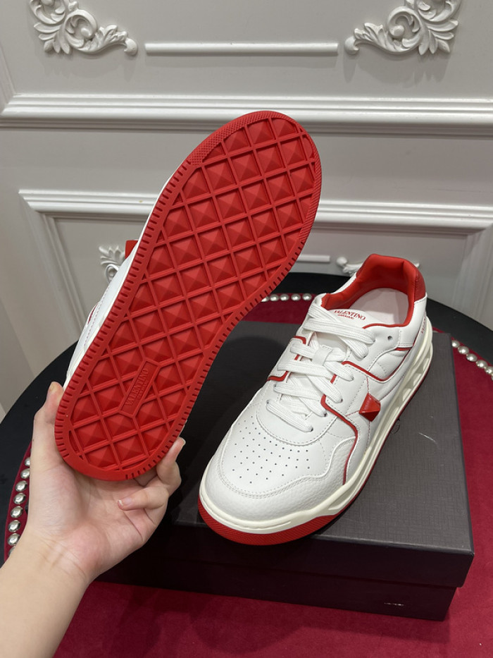 v*lentino sneaker