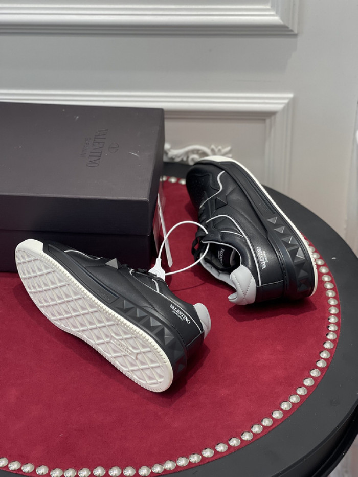 v*lentino sneaker