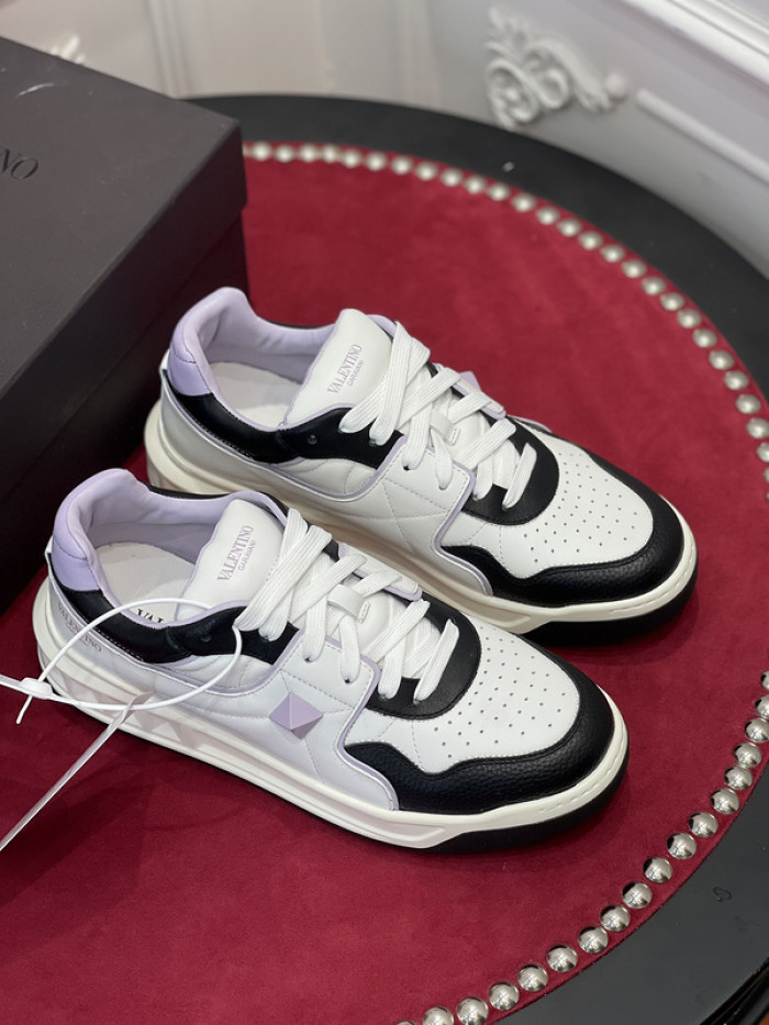 v*lentino sneaker