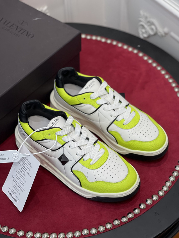 v*lentino sneaker