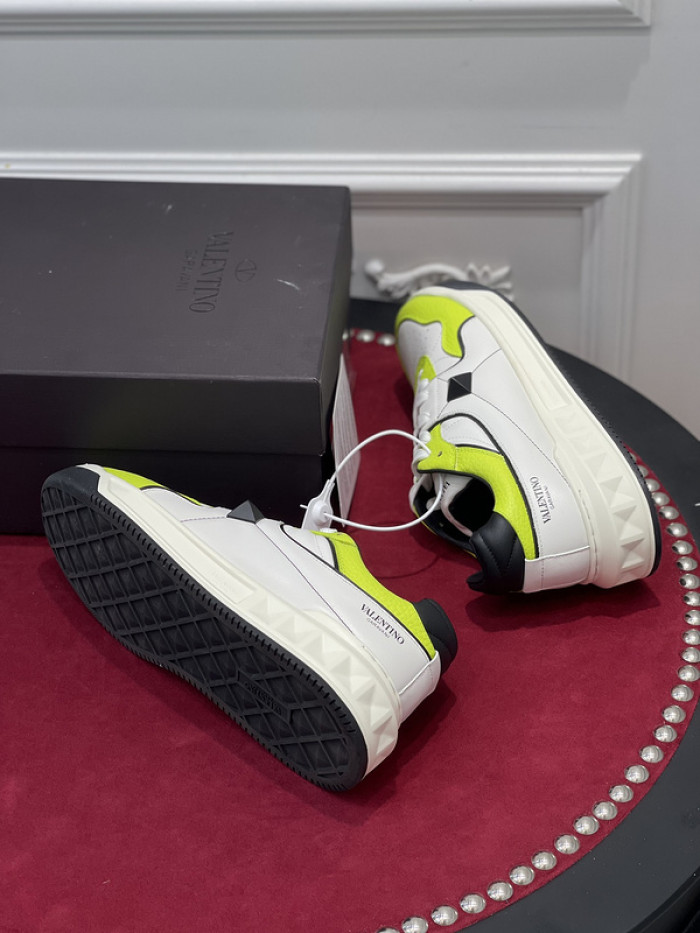 v*lentino sneaker