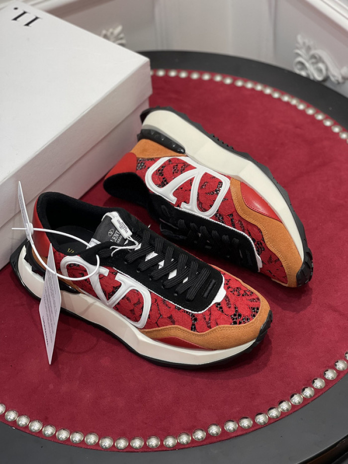 v*lentino sneaker