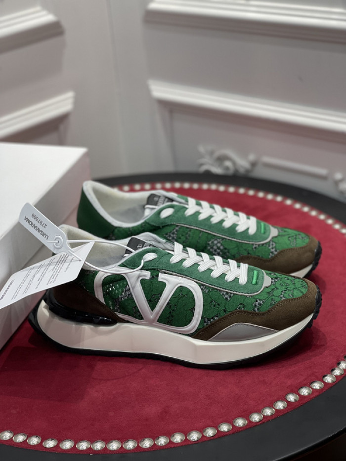 v*lentino sneaker