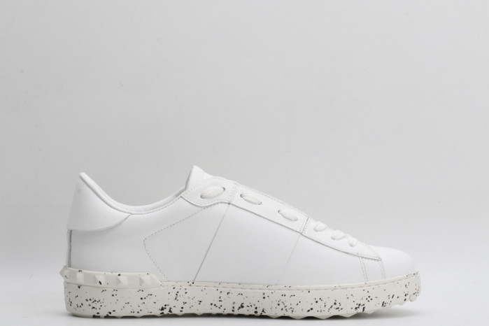 v*lentino sneaker