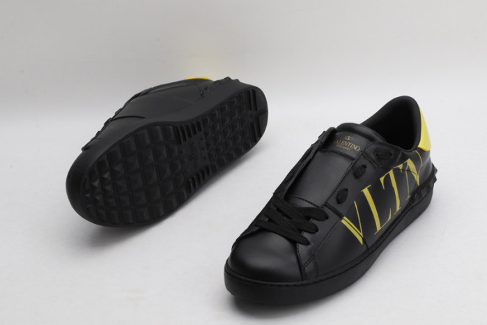 v*lentino sneaker