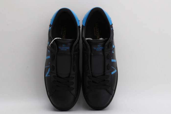 v*lentino sneaker