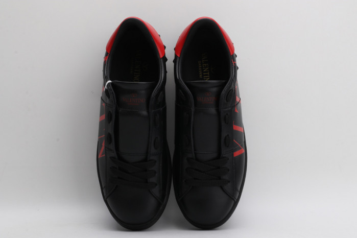 v*lentino sneaker