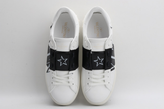 v*lentino sneaker