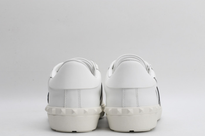 v*lentino sneaker