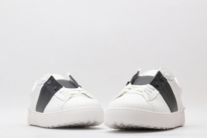 v*lentino sneaker