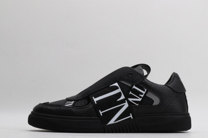 v*lentino sneaker