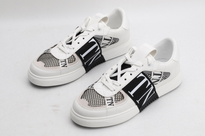 v*lentino sneaker