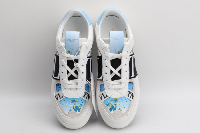 v*lentino sneaker