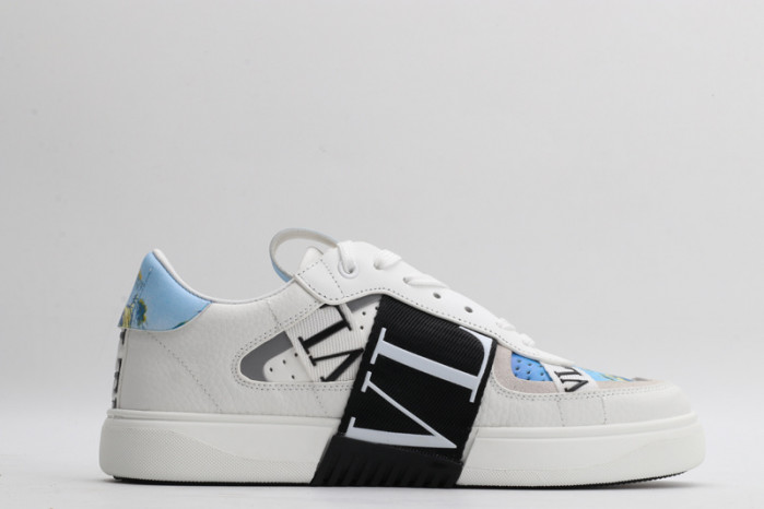 v*lentino sneaker