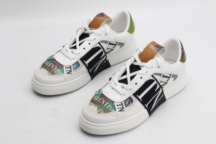 v*lentino sneaker