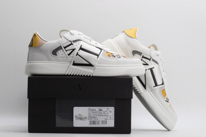 v*lentino sneaker