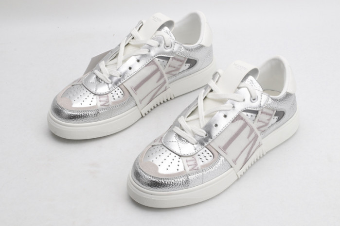 v*lentino sneaker