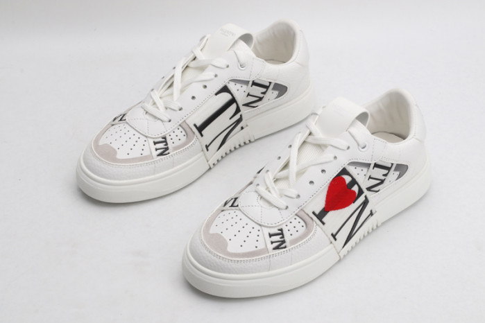 v*lentino sneaker