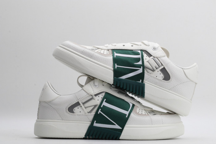 v*lentino sneaker