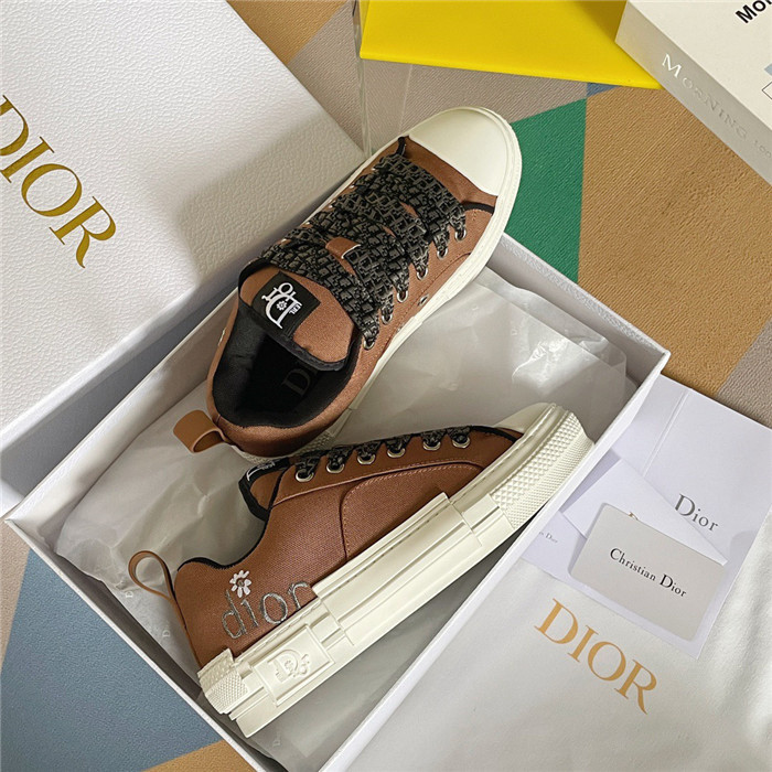 dr b23 sneakers