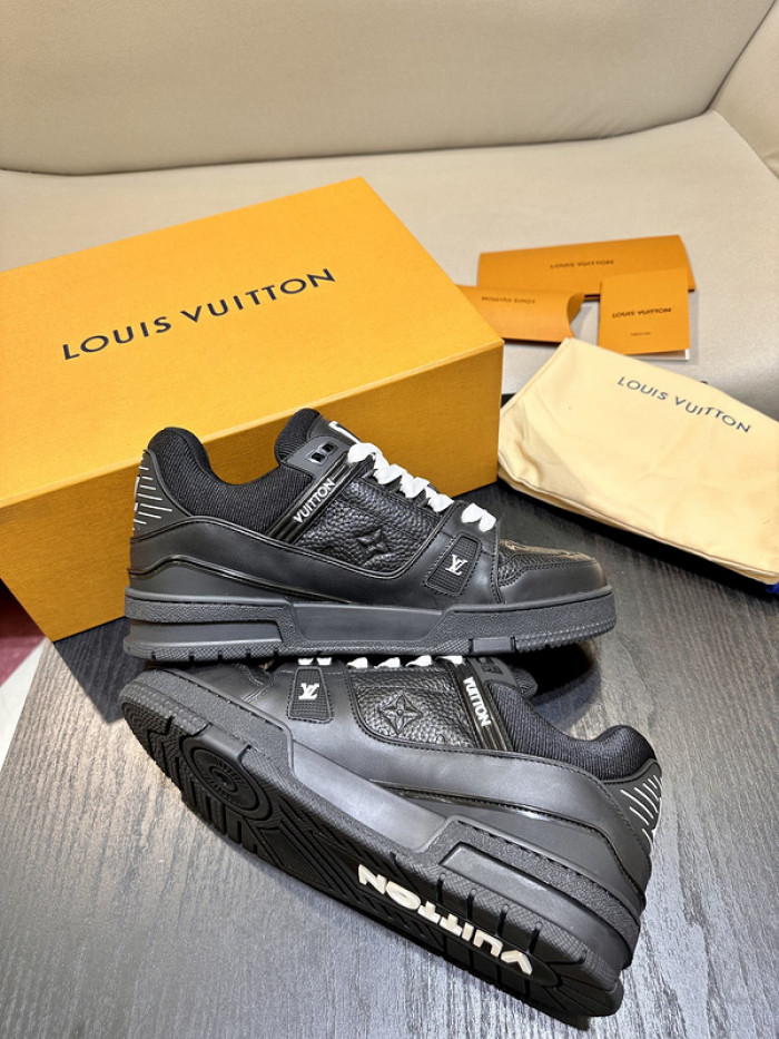 lovt sneaker