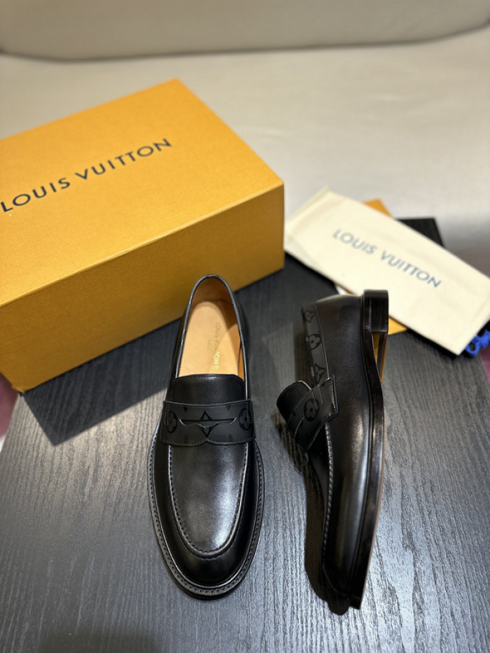 lovt loafer