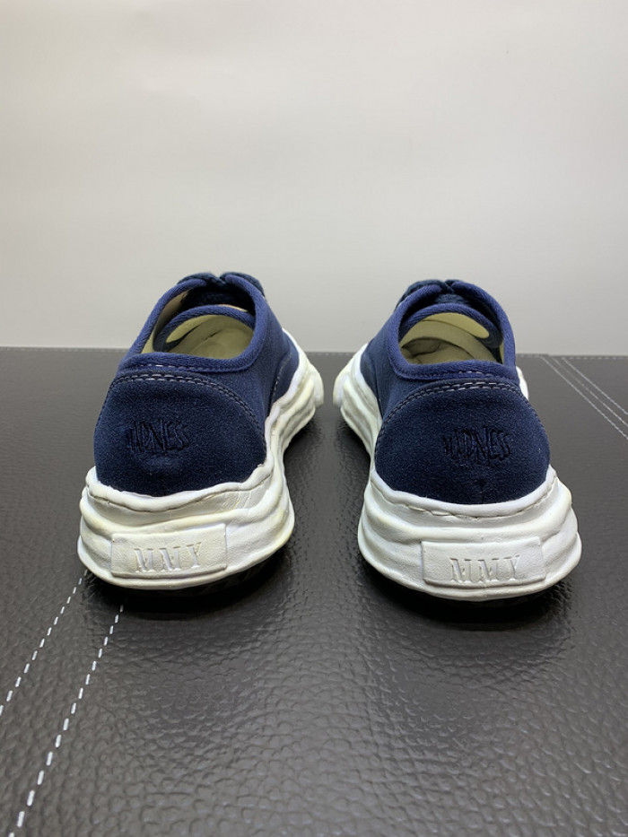 maison mihara yasuhiro sneaker