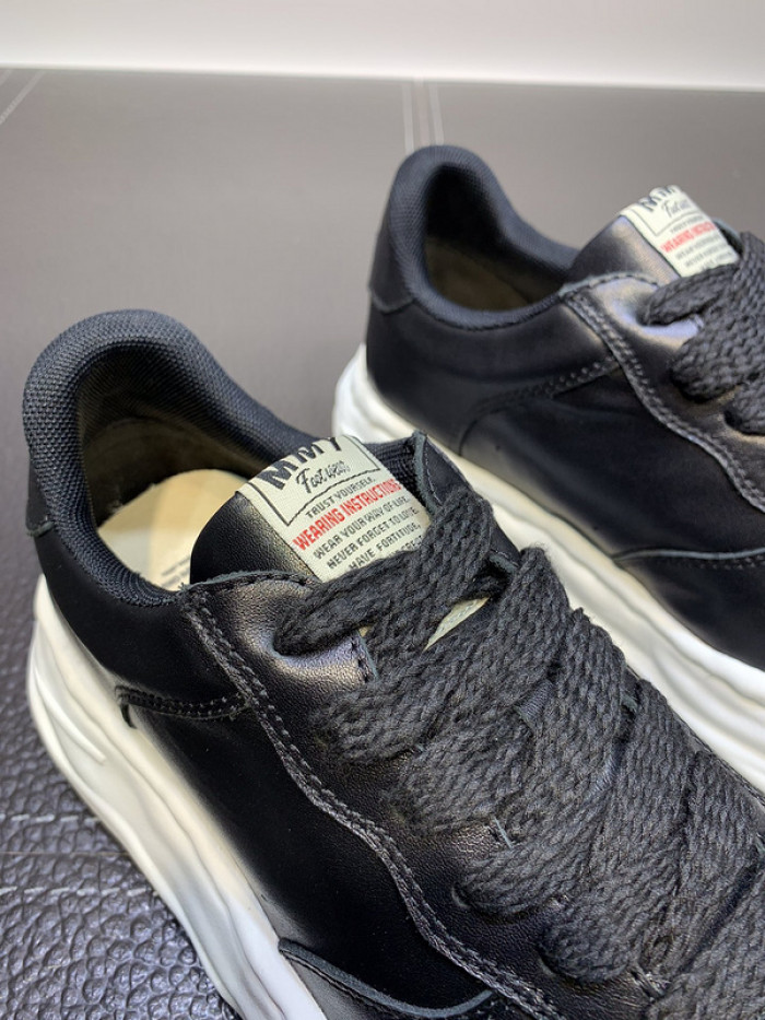 maison mihara yasuhiro sneaker