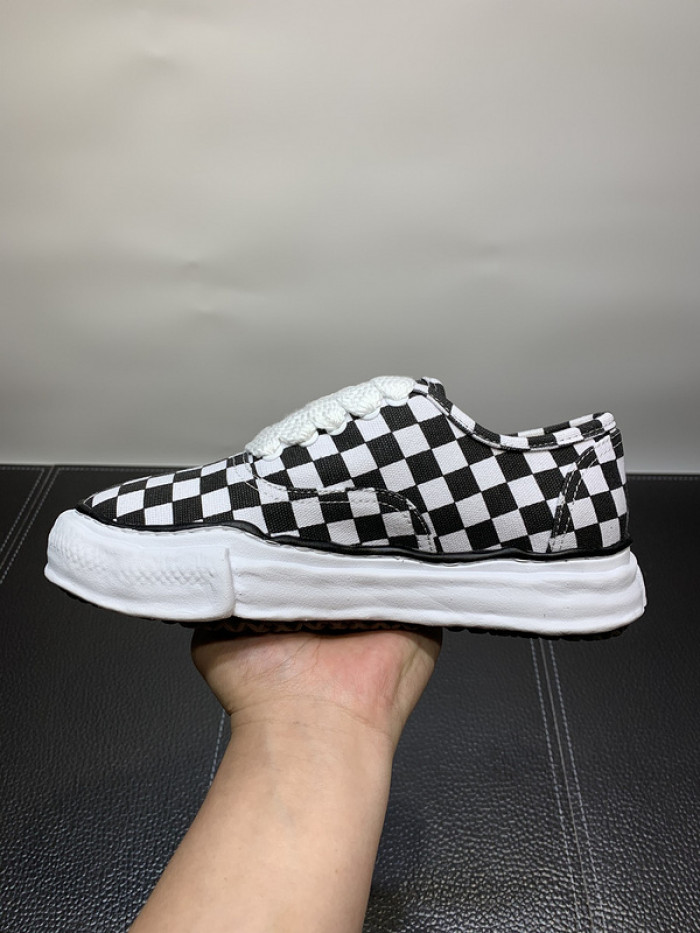maison mihara yasuhiro sneaker