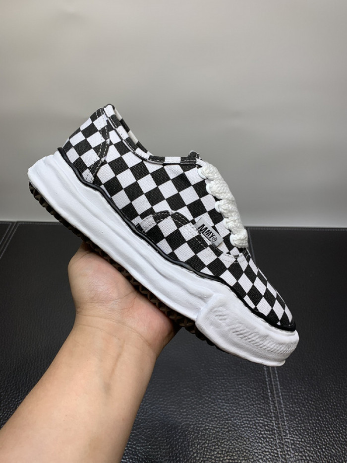 maison mihara yasuhiro sneaker