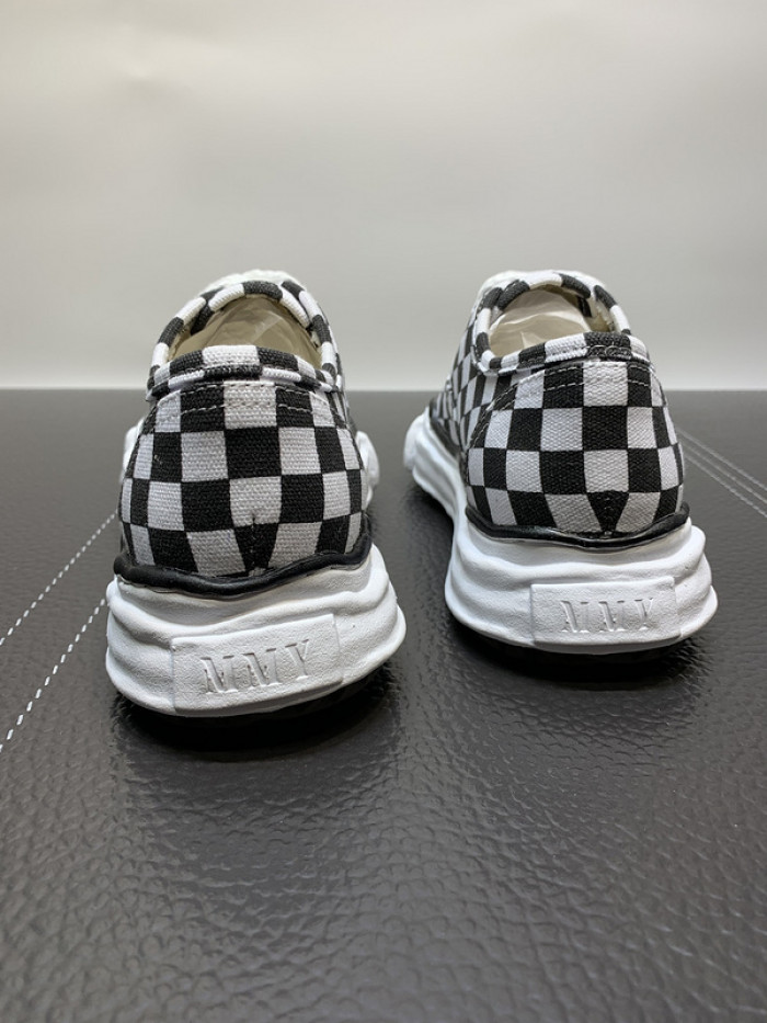 maison mihara yasuhiro sneaker