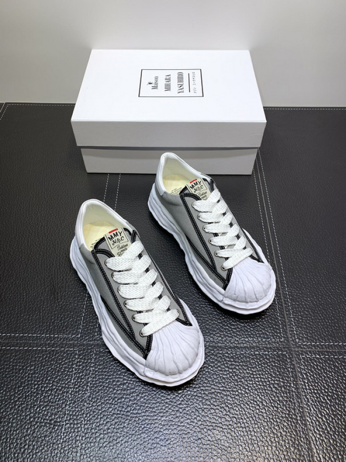 maison mihara yasuhiro sneaker