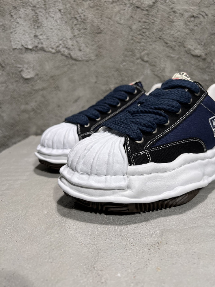 maison mihara yasuhiro sneaker