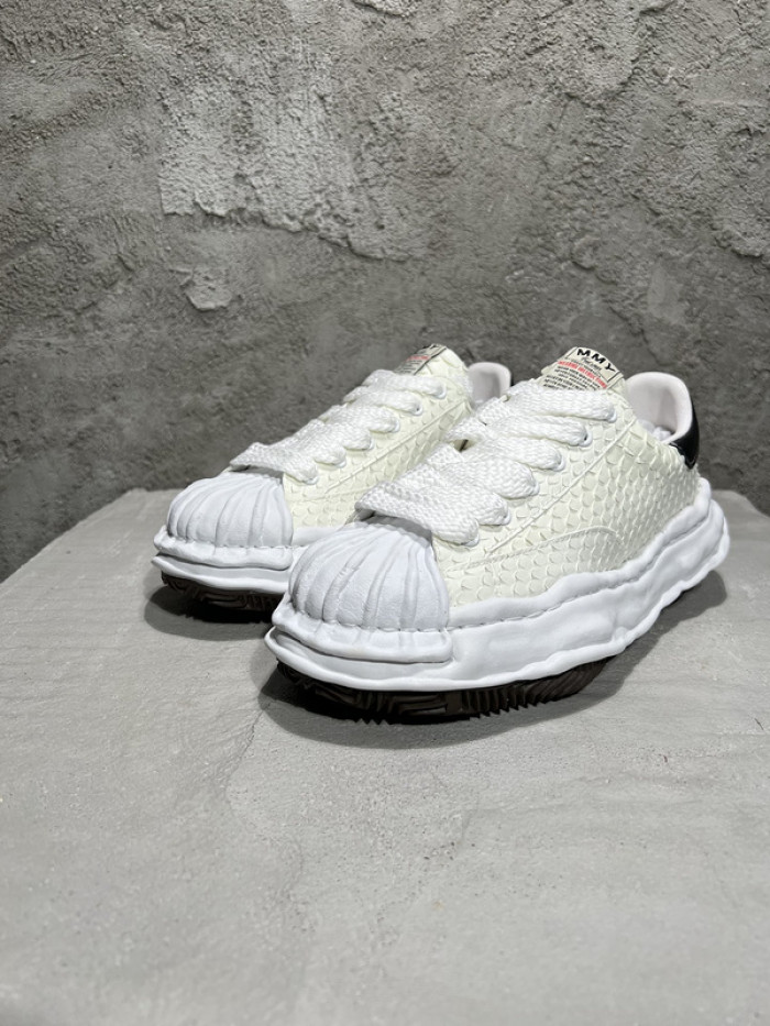 maison mihara yasuhiro sneaker