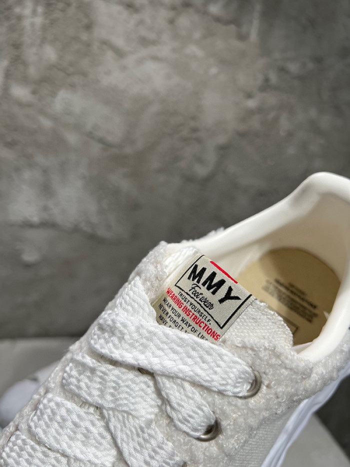 maison mihara yasuhiro sneaker