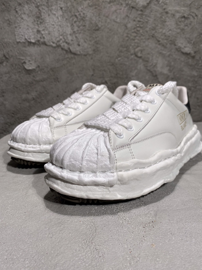 maison mihara yasuhiro sneaker