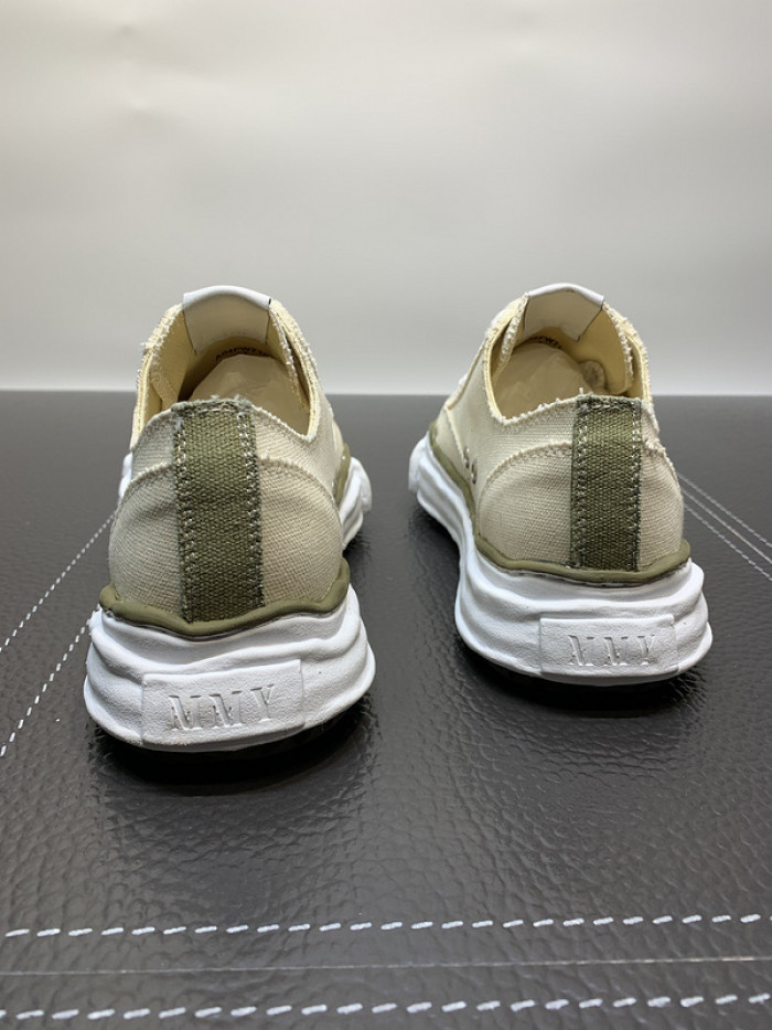 maison mihara yasuhiro sneaker