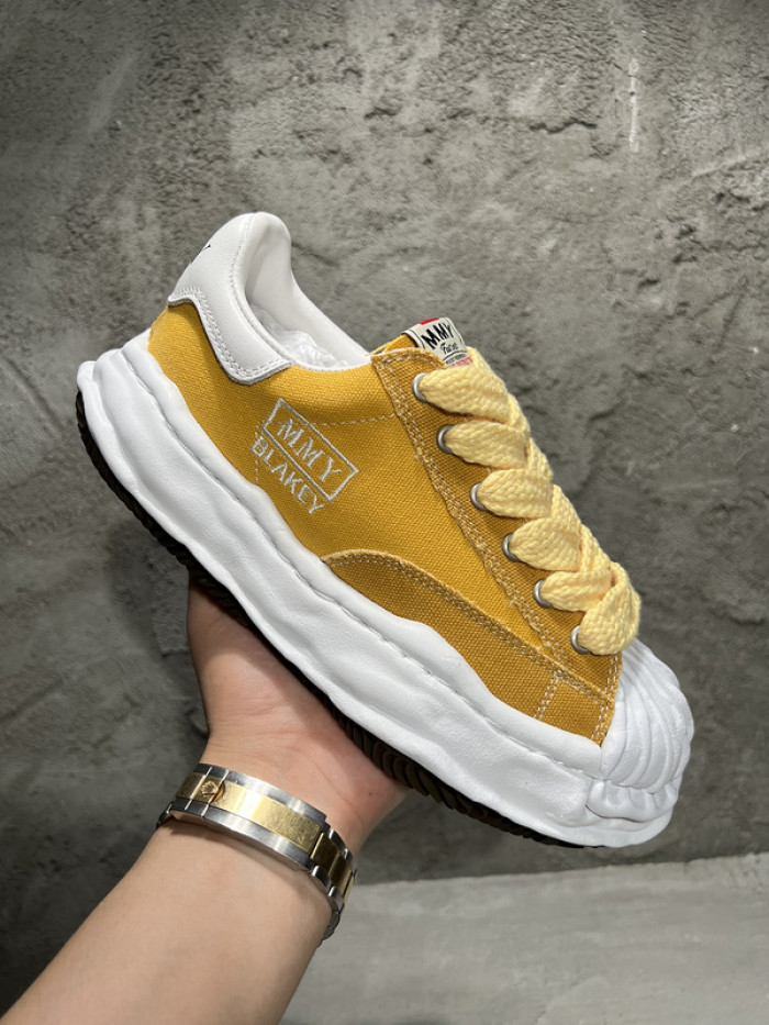 maison mihara yasuhiro sneaker
