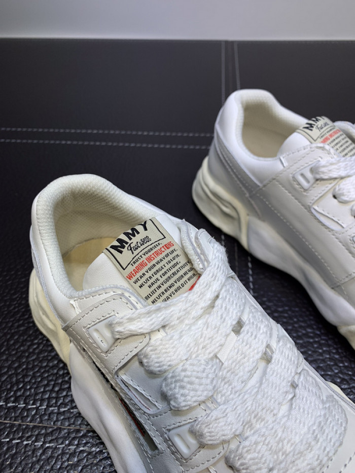 maison mihara yasuhiro sneaker