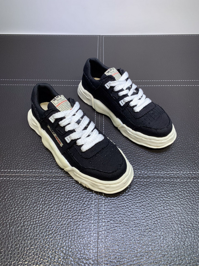 maison mihara yasuhiro sneaker