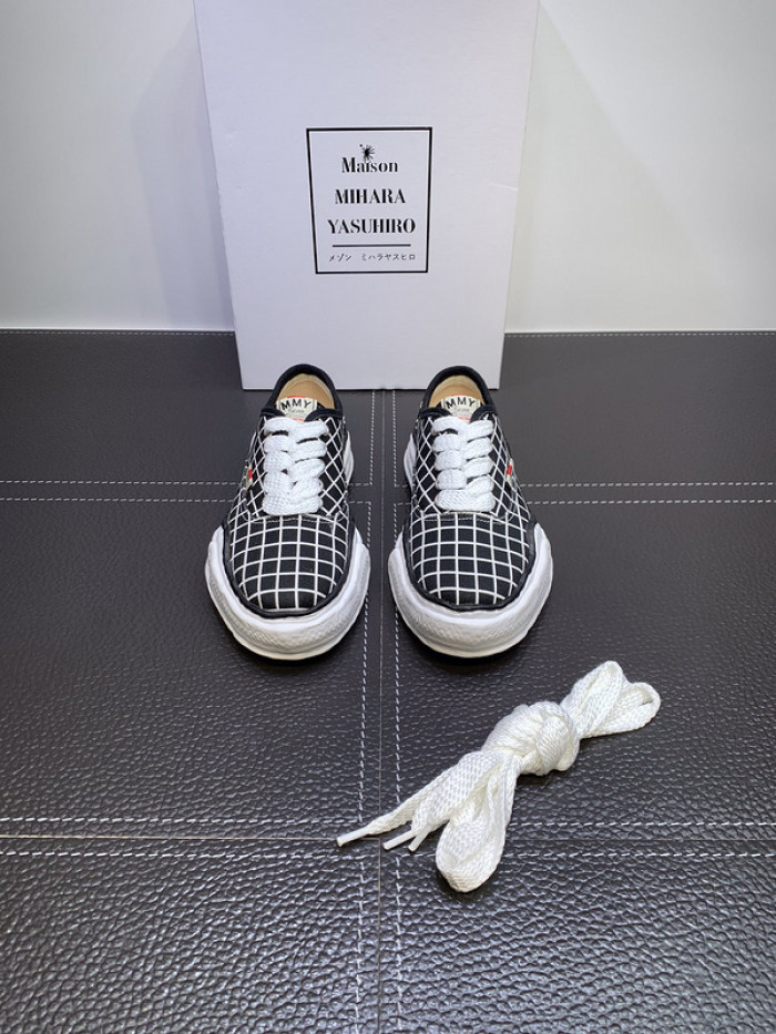 maison mihara yasuhiro sneaker