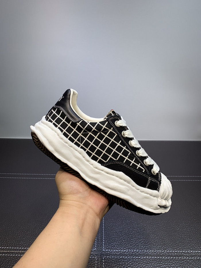 maison mihara yasuhiro sneaker