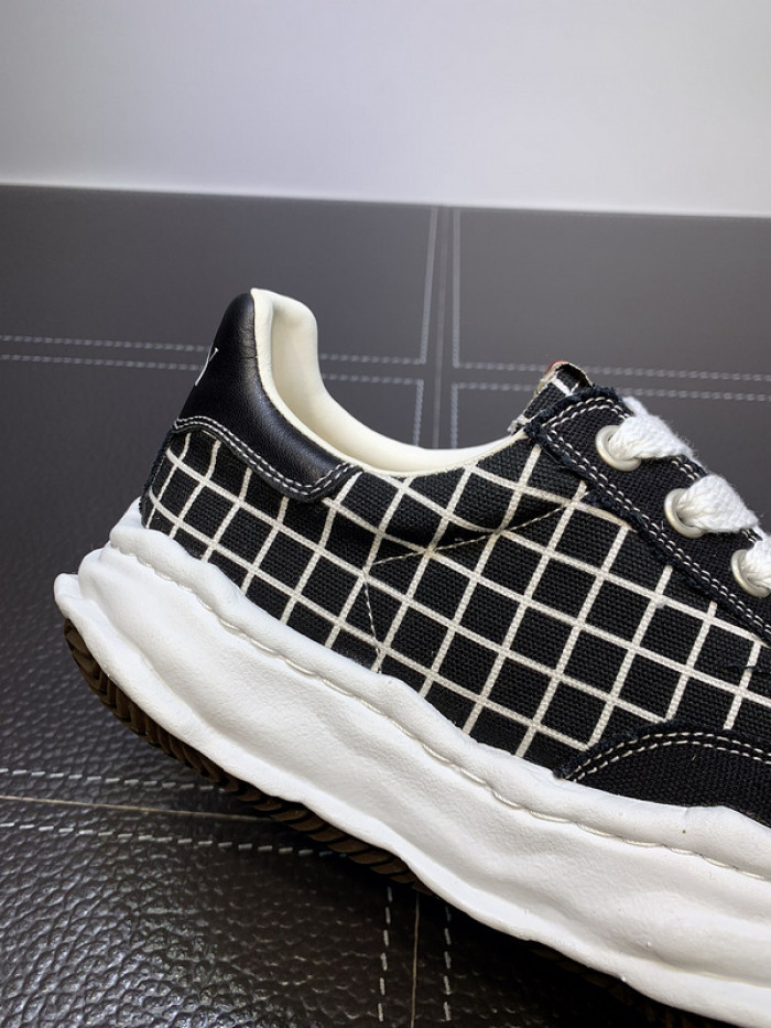 maison mihara yasuhiro sneaker
