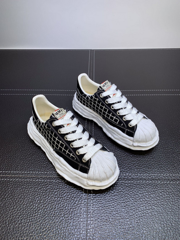 maison mihara yasuhiro sneaker