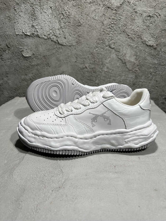 maison mihara yasuhiro sneaker