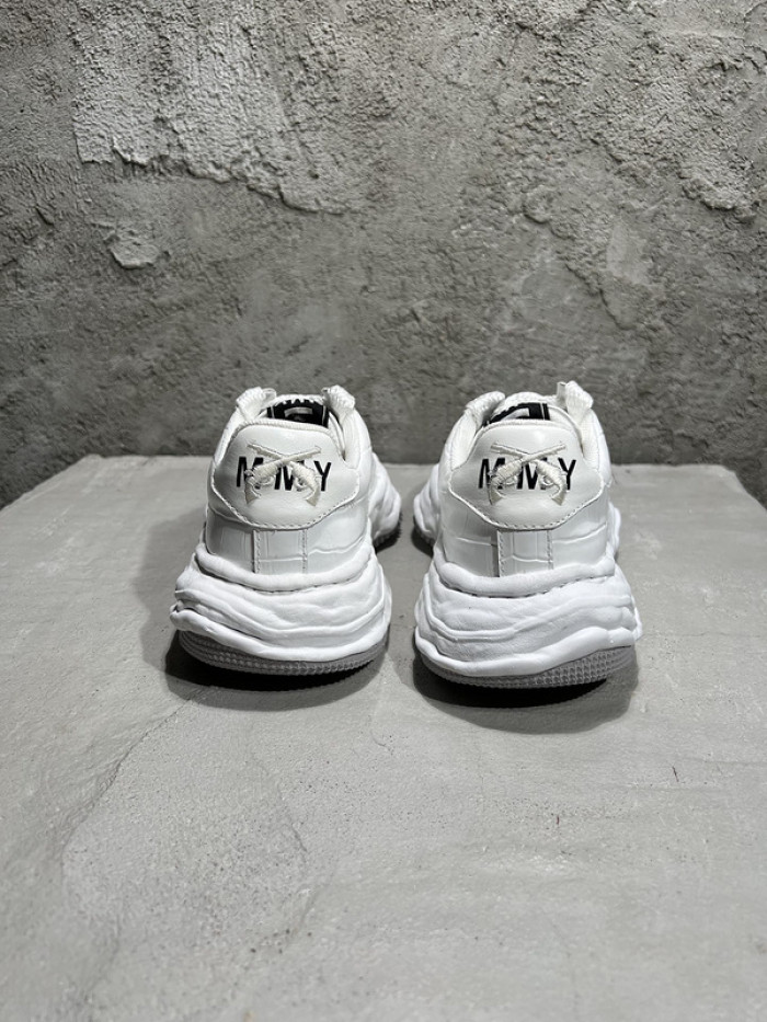 maison mihara yasuhiro sneaker