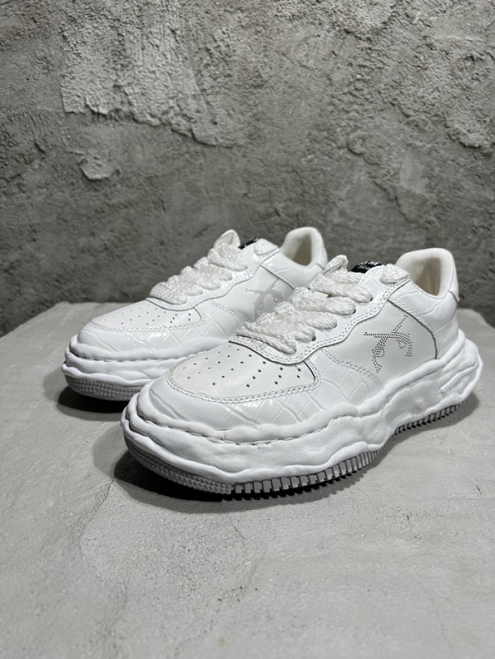 maison mihara yasuhiro sneaker